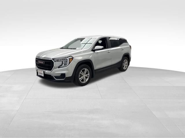 Used 2022 GMC Terrain SLE image 3