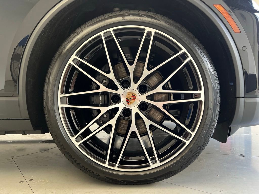 New 2025 Porsche Macan 4 Electric image 27