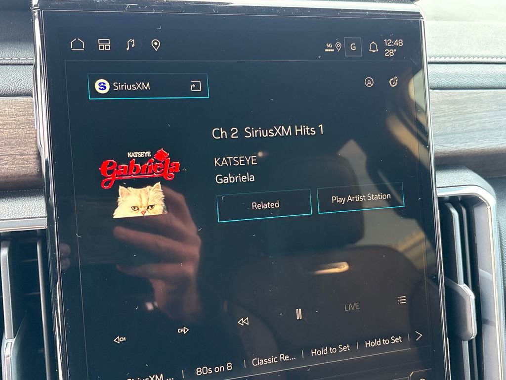 New 2026 GMC Acadia Denali Ultimate w/ LPO, Floor Liner Package image 32