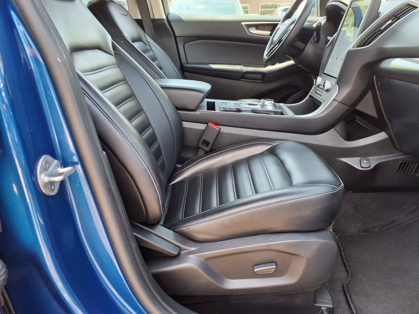 Used 2023 Ford Edge SEL AWD/4WD image 11