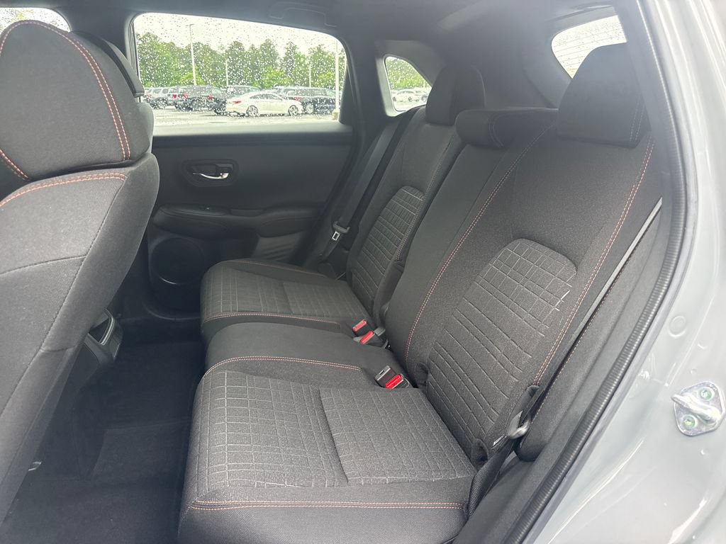 Used 2023 Honda HR-V Sport image 32