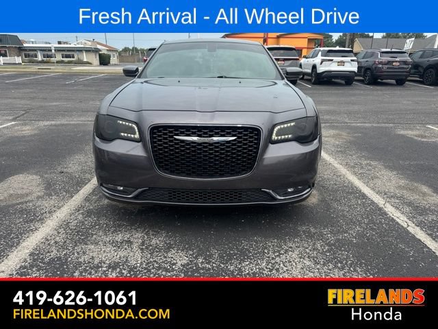 Used 2017 Chrysler 300 S w/ 300S Premium Group AWD/4WD image 10