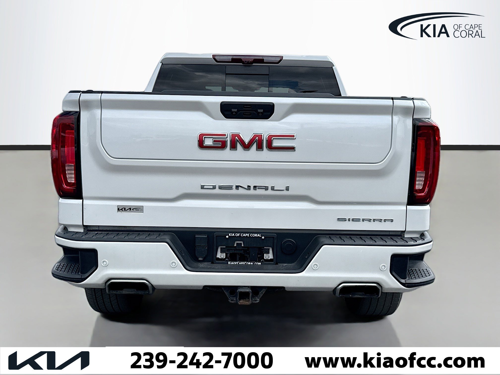 Used 2023 GMC Sierra 1500 Denali w/ Denali Reserve Package image 4