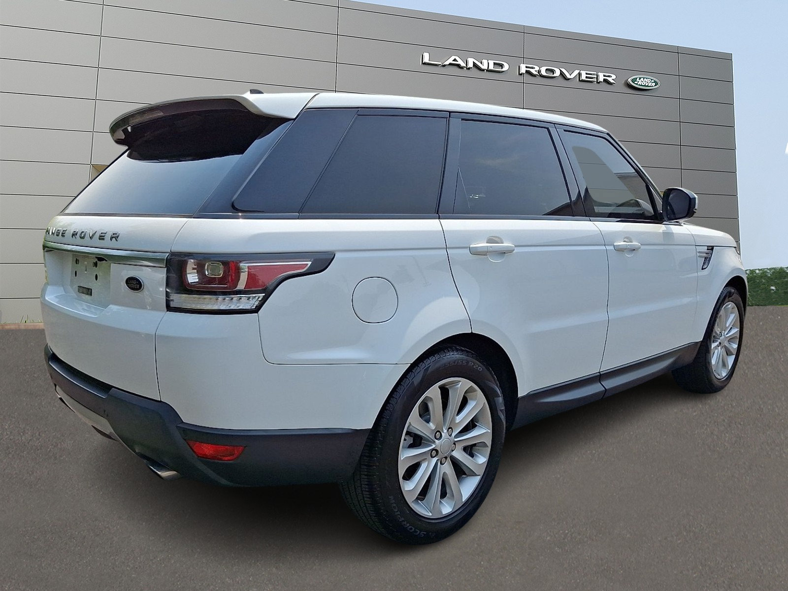 Used 2016 Land Rover Range Rover Sport HSE AWD/4WD image 2