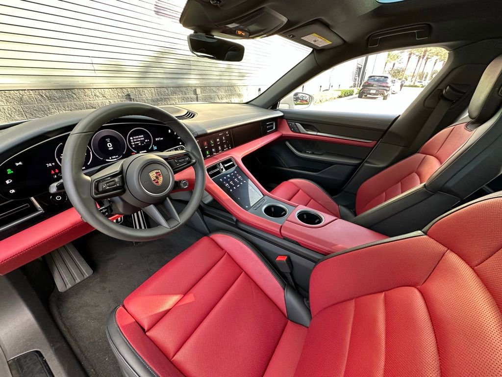 Used 2025 Porsche Taycan 4S image 4