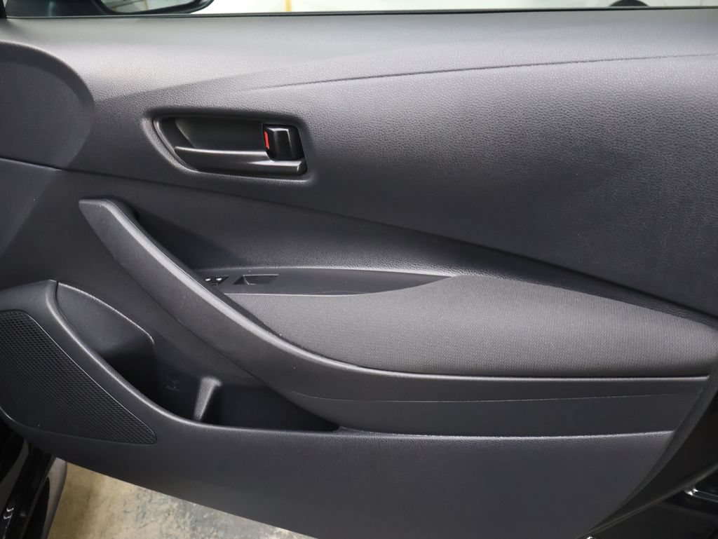 Used 2024 Toyota Corolla LE FWD image 12
