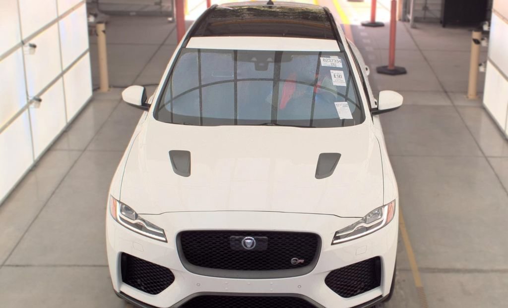 Used 2020 Jaguar F-PACE SVR AWD/4WD image 2