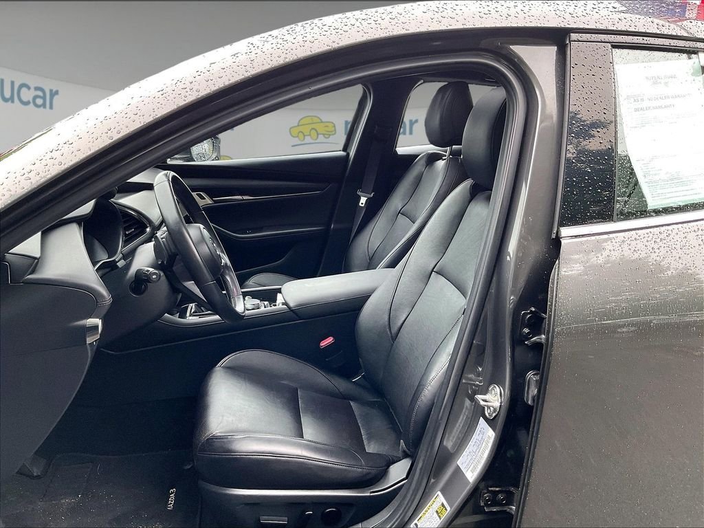 Used 2019 MAZDA MAZDA3 Hatchback w/ Premium Package FWD image 10