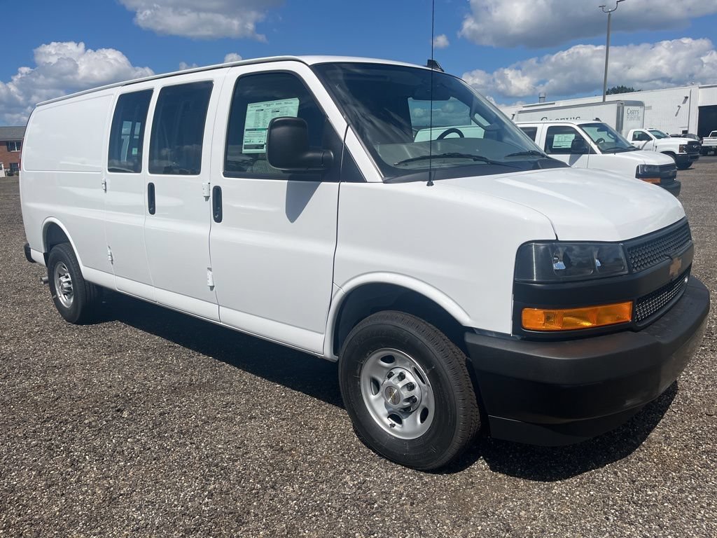 New 2025 Chevrolet Express 3500 Extended w/ Driver Convenience Package RWD image 13