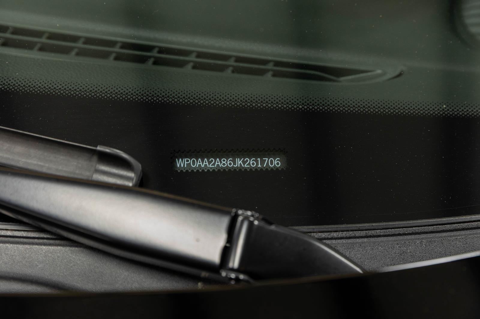 Used 2018 Porsche 718 Cayman RWD image 31