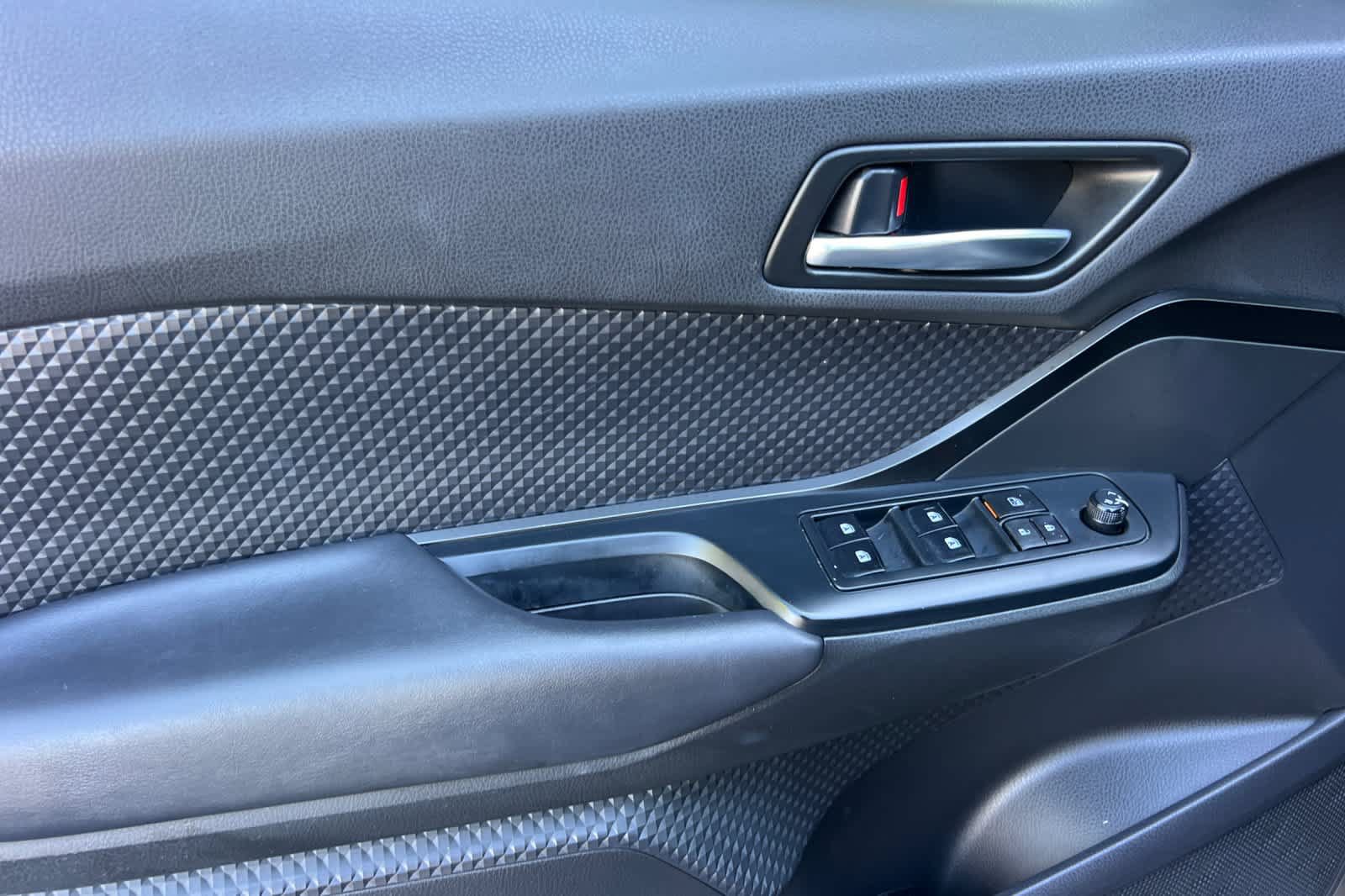 Certified 2019 Toyota C-HR LE FWD image 12