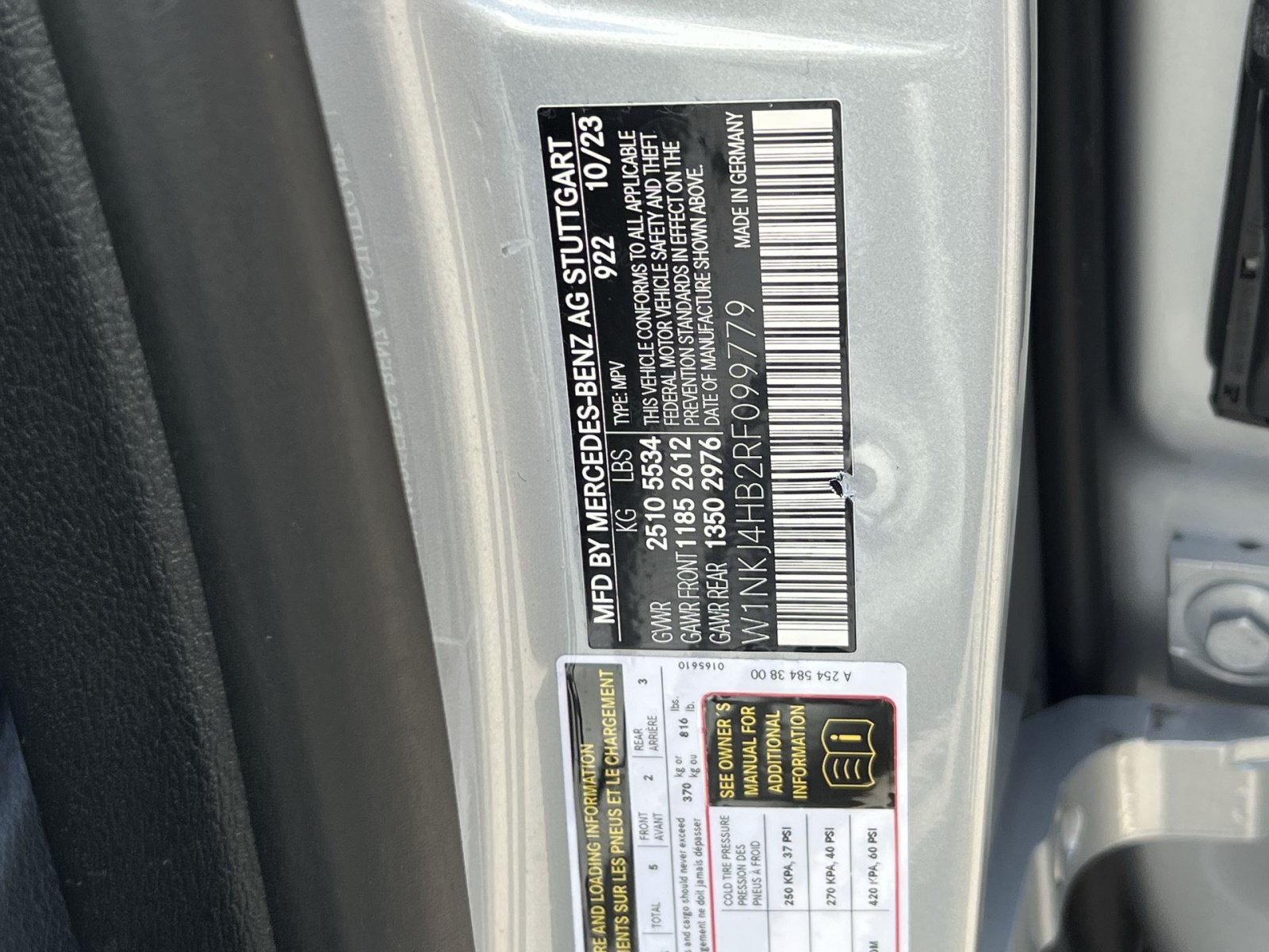 Used 2024 Mercedes-Benz GLC 300 4MATIC image 42