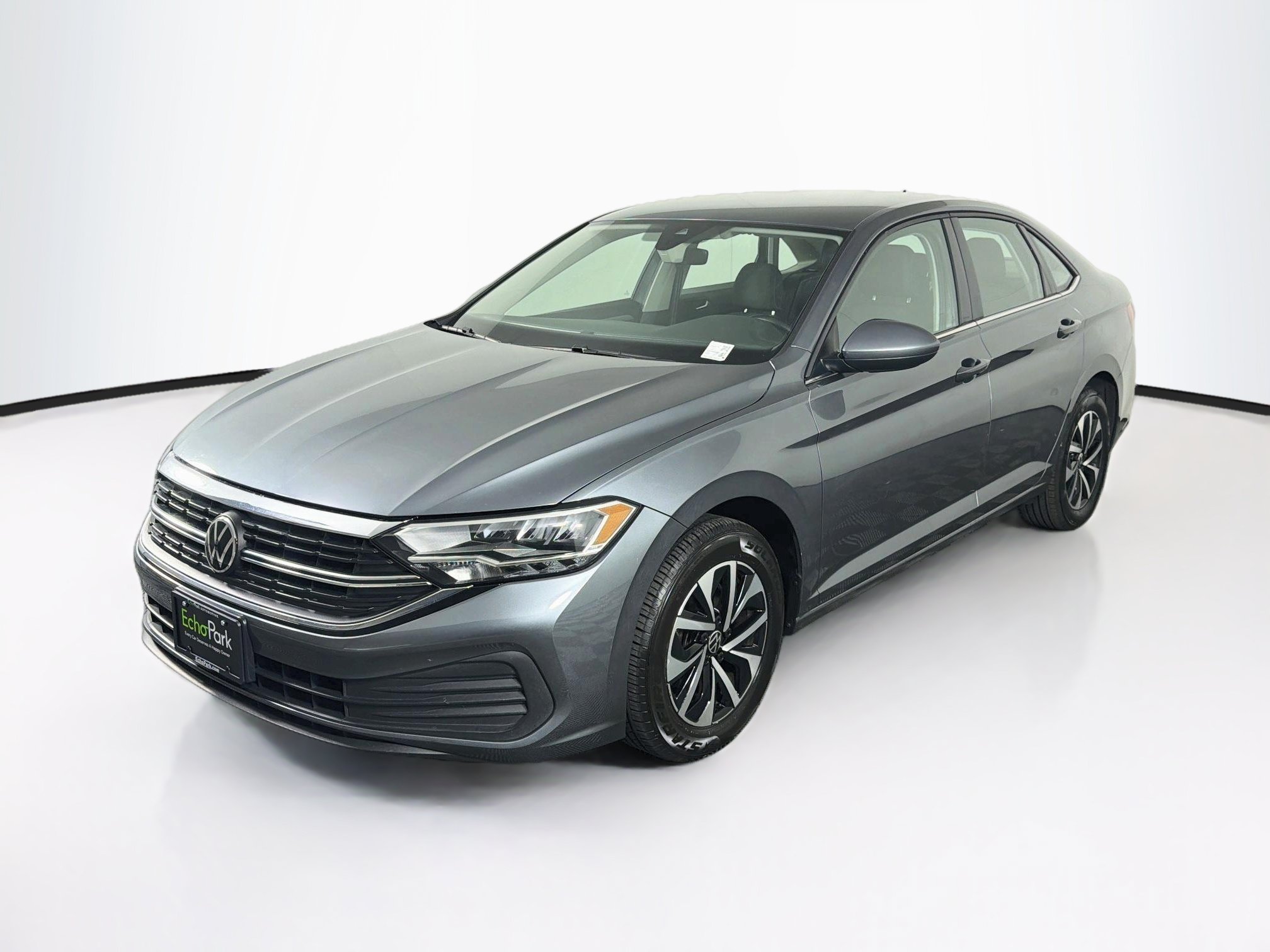 Used 2024 Volkswagen Jetta S FWD image 3