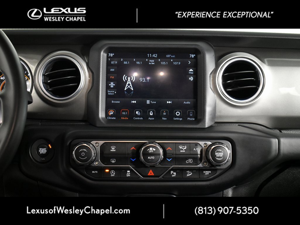 Used 2020 Jeep Wrangler Unlimited Sahara image 25