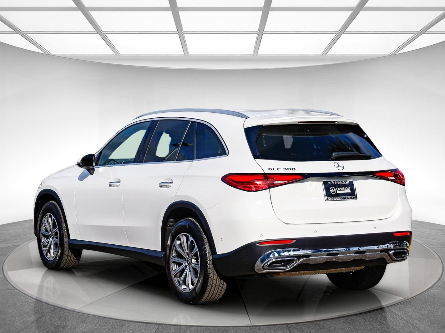 Certified 2025 Mercedes-Benz GLC 300 image 2