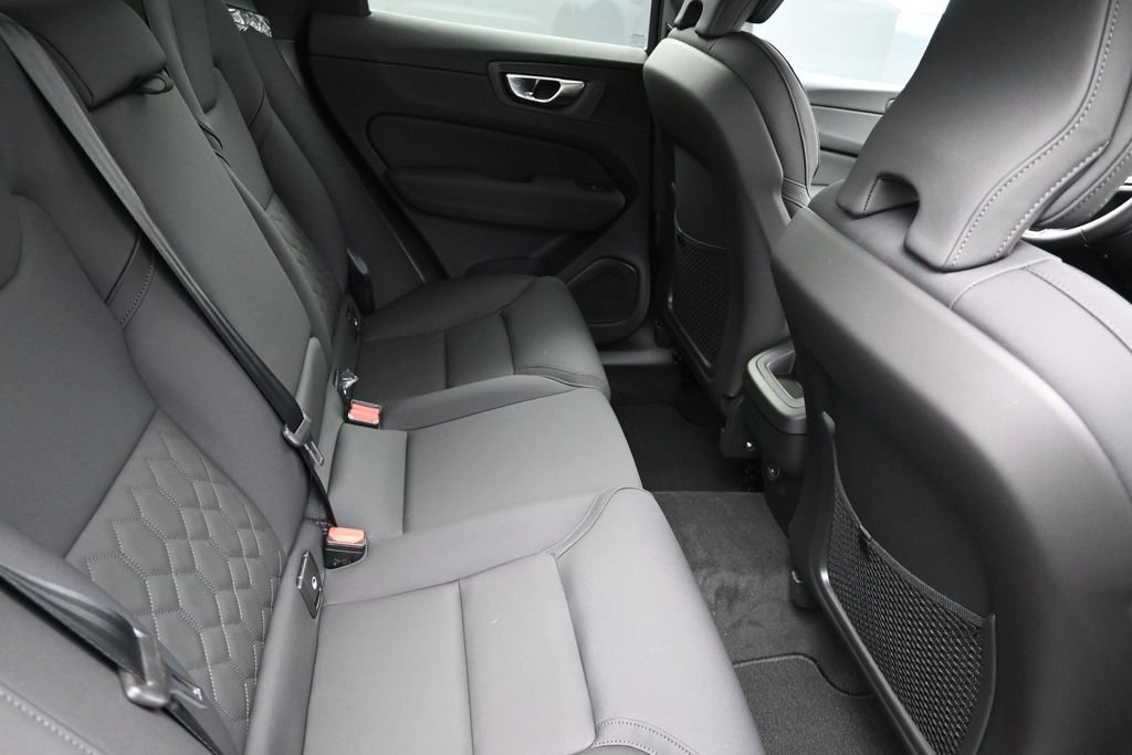 New 2026 Volvo XC60 B5 Core AWD/4WD image 18