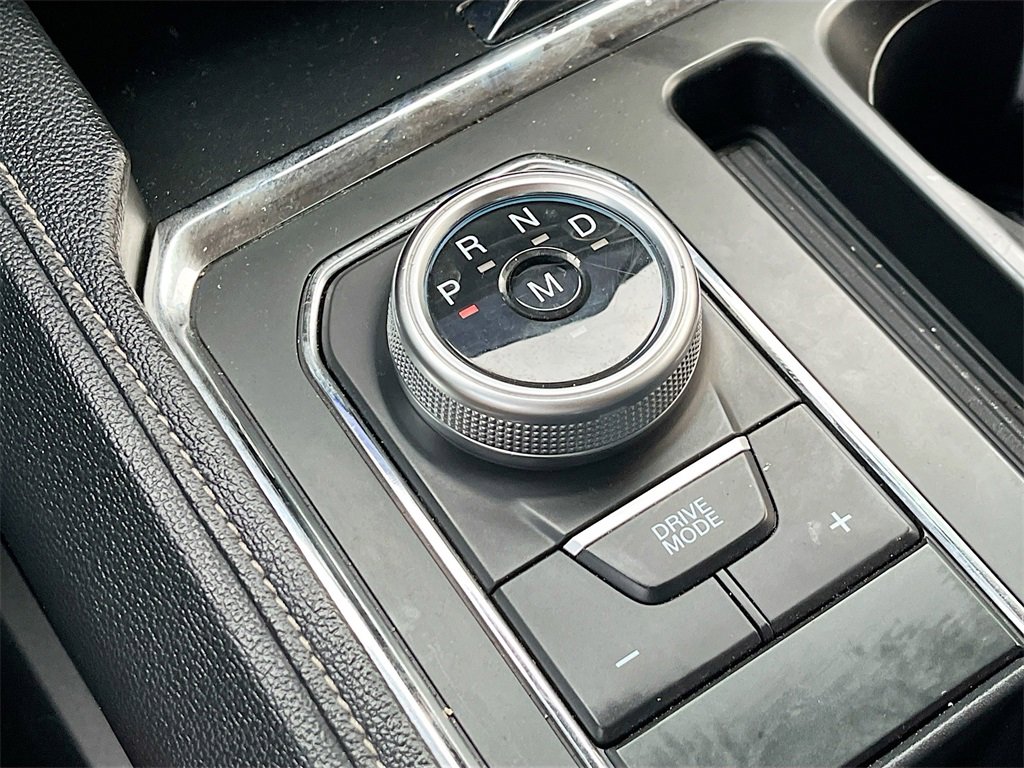 Used 2024 Ford Expedition XLT image 17