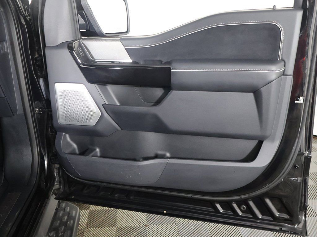 Used 2023 Ford F150 Lightning Platinum image 29