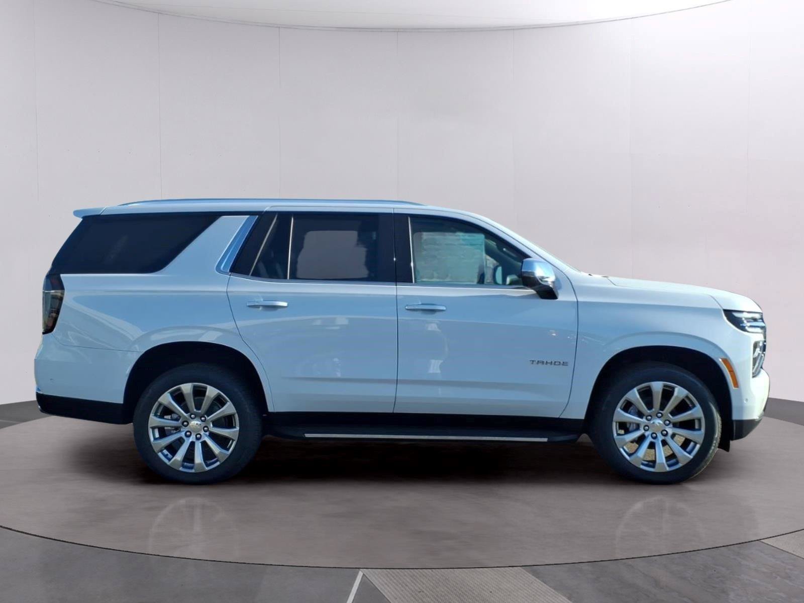 New 2026 Chevrolet Tahoe Premier w/ Sun And Tow Package AWD/4WD image 6