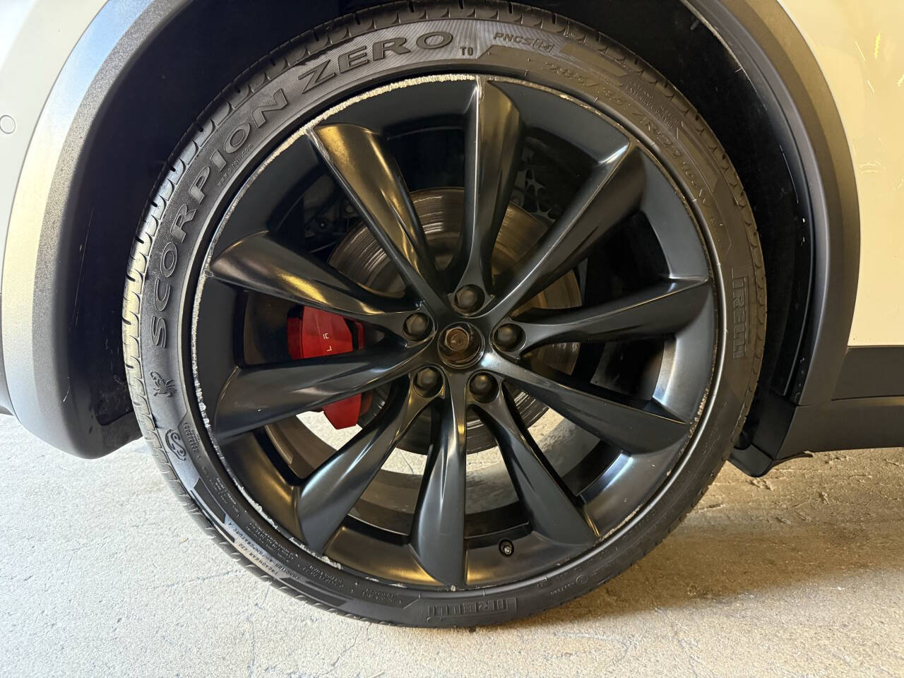 Used 2020 Tesla Model X Performance AWD/4WD image 35