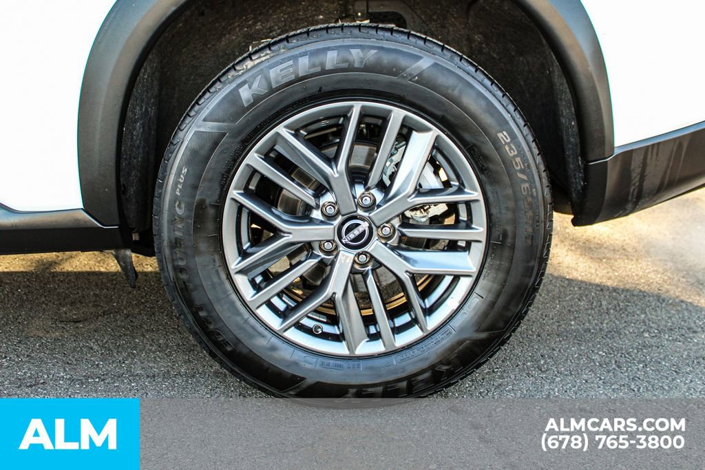 Used 2024 Nissan Rogue S image 16