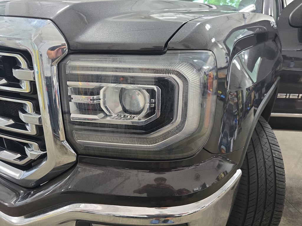 Used 2016 GMC Sierra 1500 SLT w/ SLT Premium Package AWD/4WD image 35