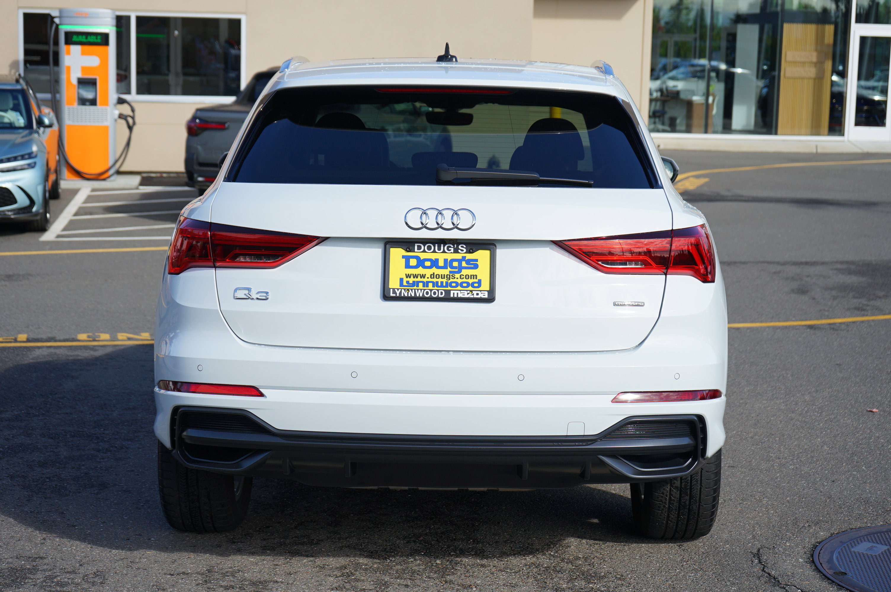 Used 2022 Audi Q3 2.0T Premium w/ Convenience Package image 5