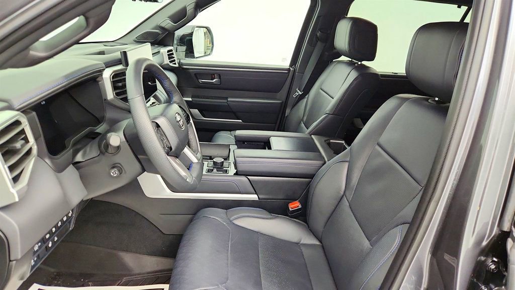 Used 2025 Toyota Sequoia Platinum image 20