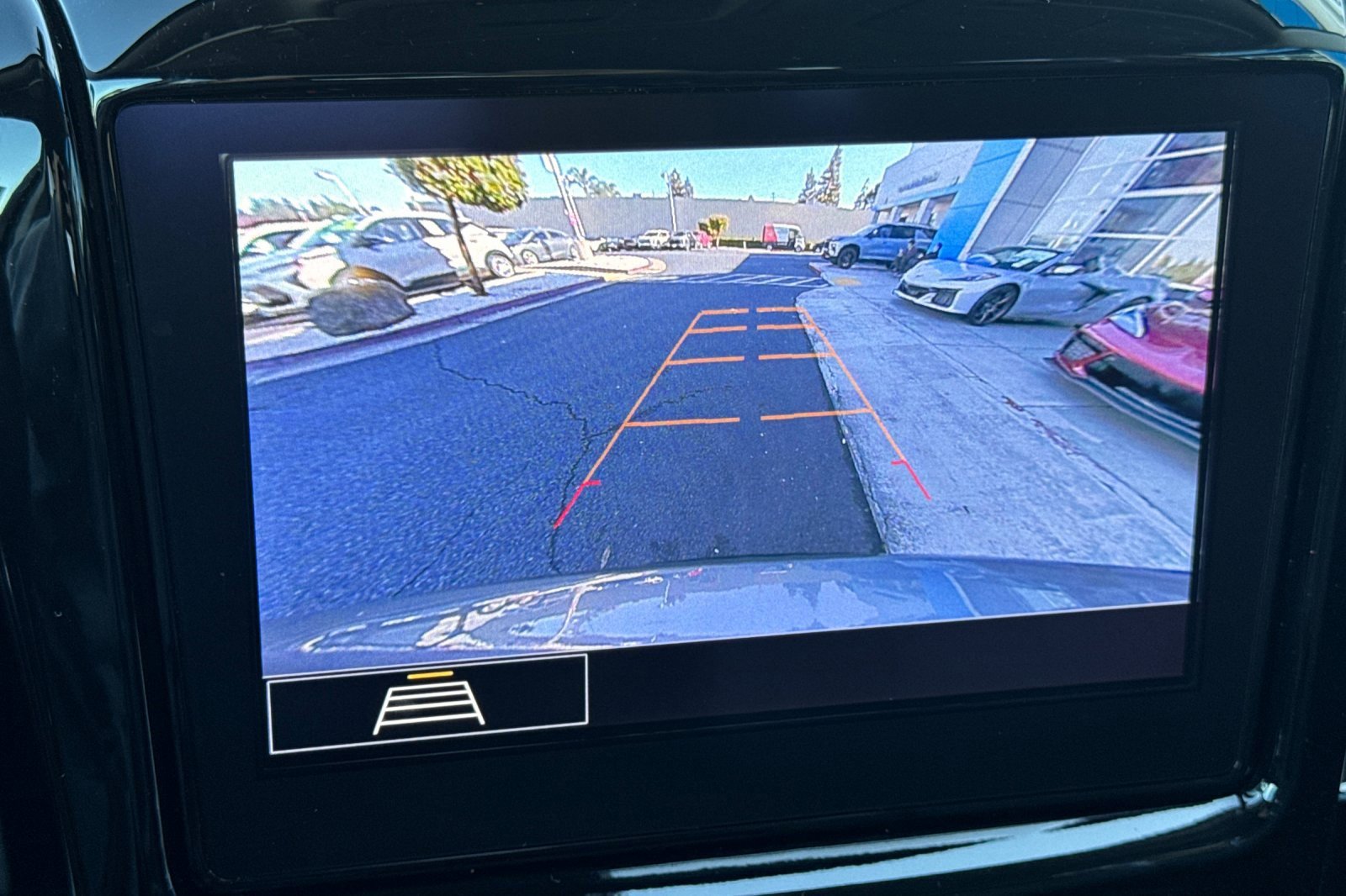 Used 2020 Chevrolet Traverse LT w/ LPO, Blackout Package image 29