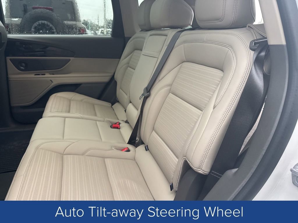 Used 2024 Lincoln Nautilus Reserve w/ Equipment Group 202A image 27