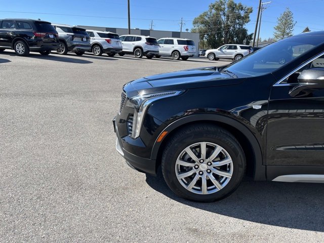 Used 2021 Cadillac XT4 Premium Luxury image 4