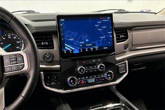 Used 2022 Ford Expedition XLT image 6