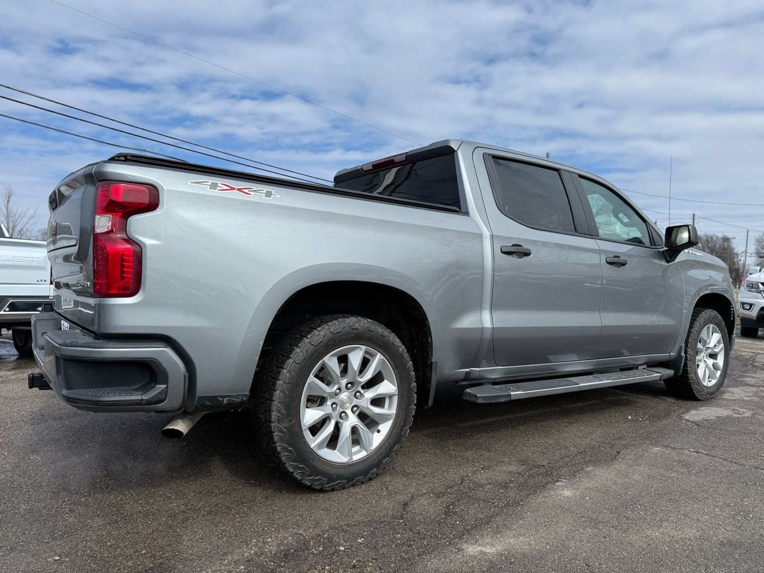Used 2023 Chevrolet Silverado 1500 Custom image 6