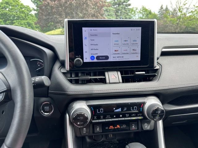 Used 2024 Toyota RAV4 XLE w/ Convenience Package AWD/4WD image 15