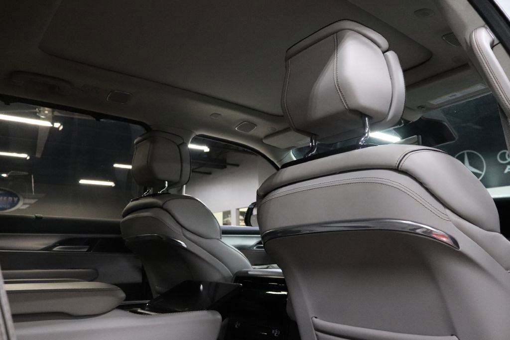 Used 2023 Jeep Grand Wagoneer Series II w/ Premium Group II image 26