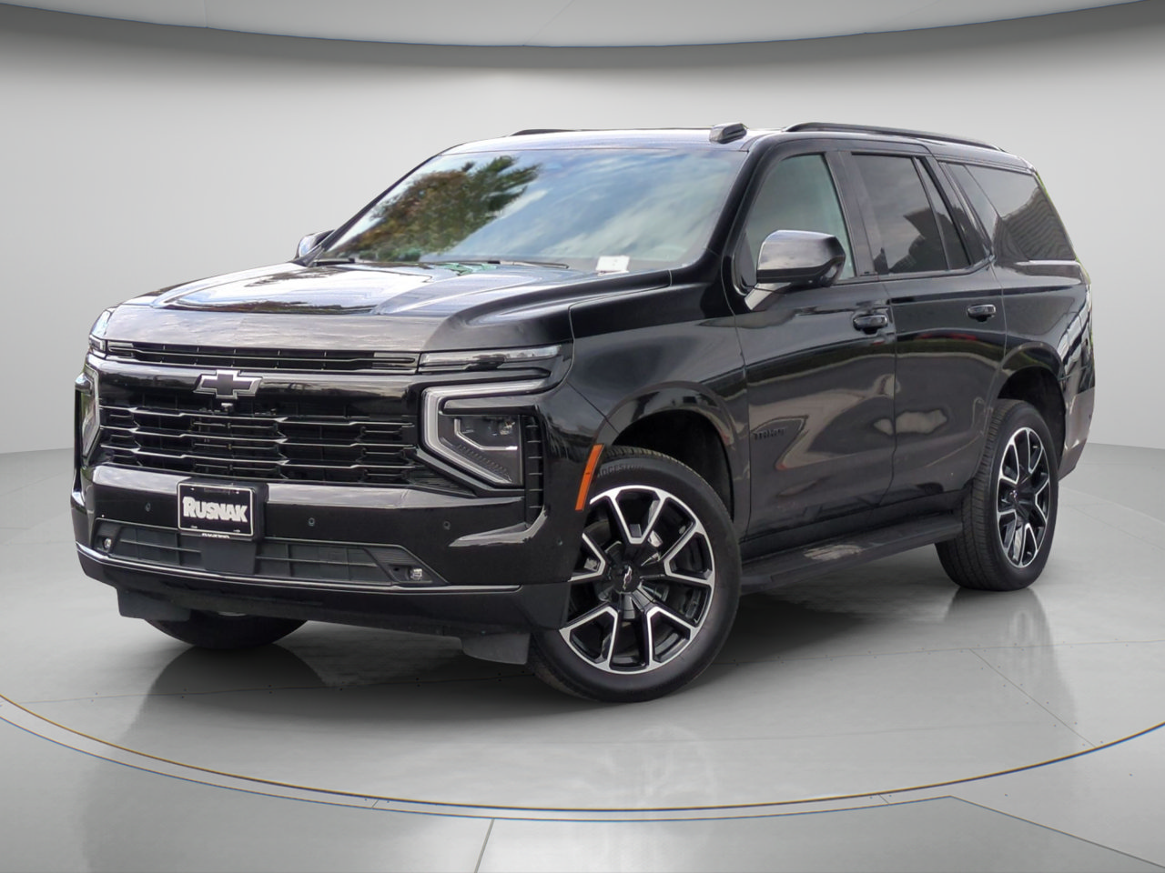 Used 2026 Chevrolet Tahoe RST RWD image 2