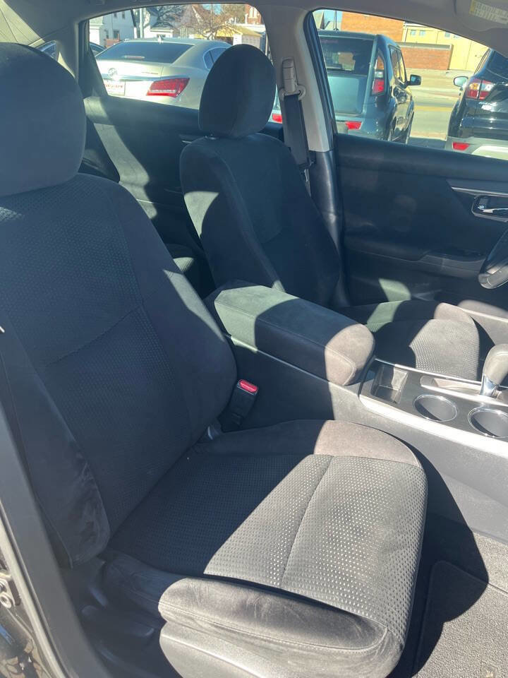 Used 2014 Nissan Altima 2.5 SV w/ Convenience Package image 23