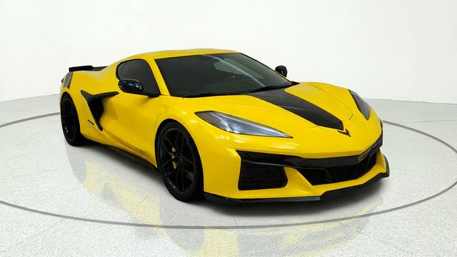 Used 2026 Chevrolet Corvette Z06 RWD image 2