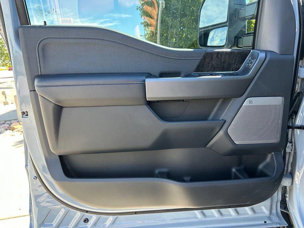 Used 2025 Ford F350 Lariat w/ Lariat Ultimate Package AWD/4WD image 23