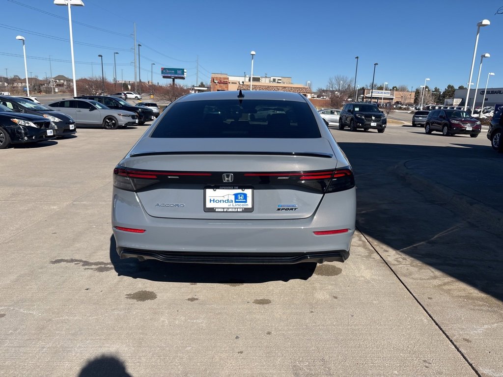 Used 2023 Honda Accord Sport image 6