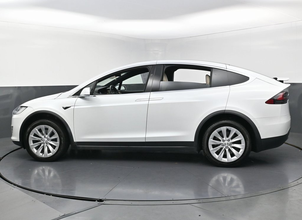 Used 2021 Tesla Model X Long Range image 7