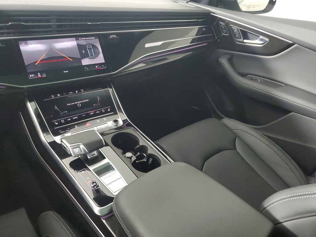 Used 2026 Audi Q8 Prestige image 17