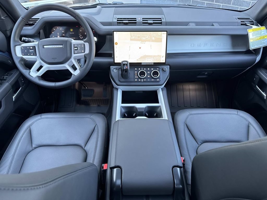 New 2026 Land Rover Defender 110 X-Dynamic SE AWD/4WD image 18