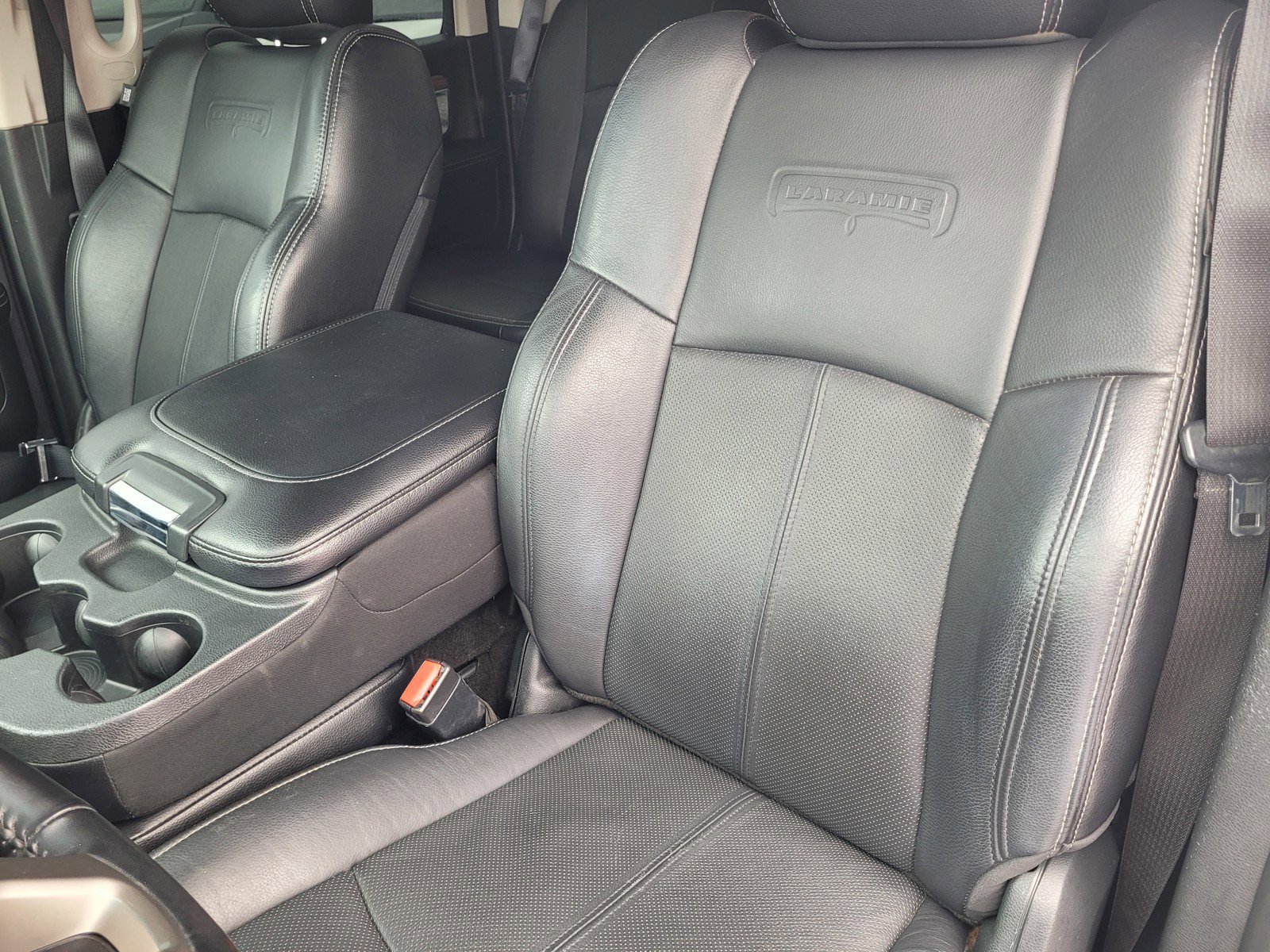 Used 2018 RAM 2500 Laramie image 12