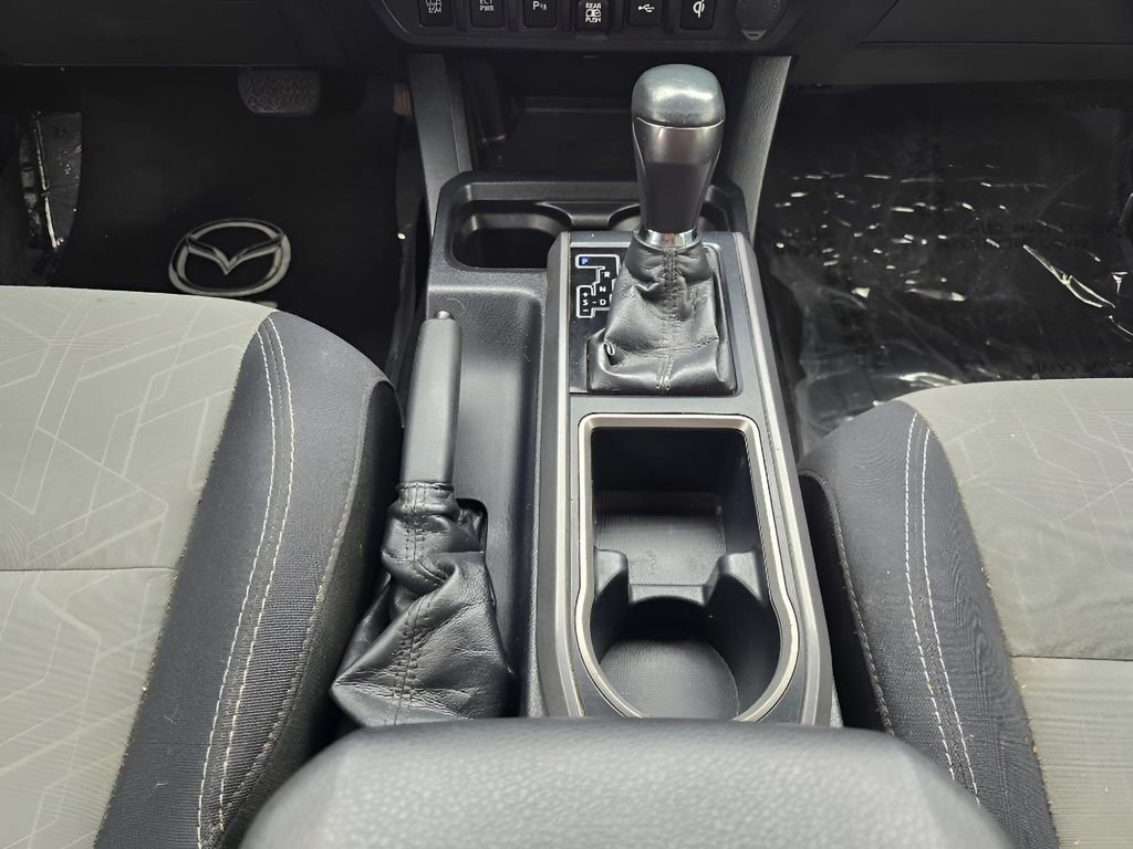 Used 2020 Toyota Tacoma TRD Sport w/ Technology Package AWD/4WD image 8