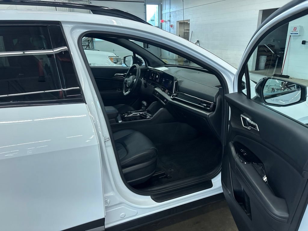 Certified 2023 Kia Sportage X-Line w/ X-Line Premium Package AWD/4WD image 16