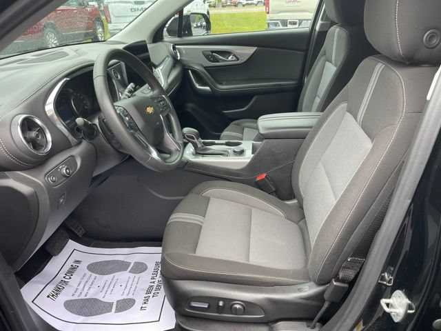 Used 2025 Chevrolet Blazer LT AWD/4WD image 17