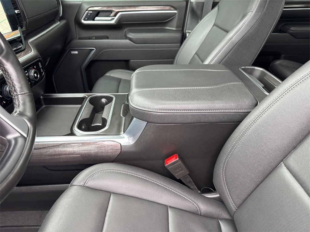 Used 2025 Chevrolet Silverado 2500 LTZ w/ Trail Boss Package image 19