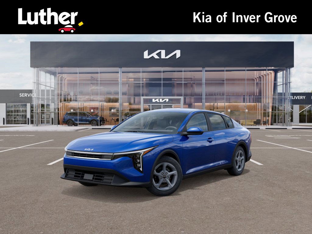 New 2025 Kia K4 LXS image 1