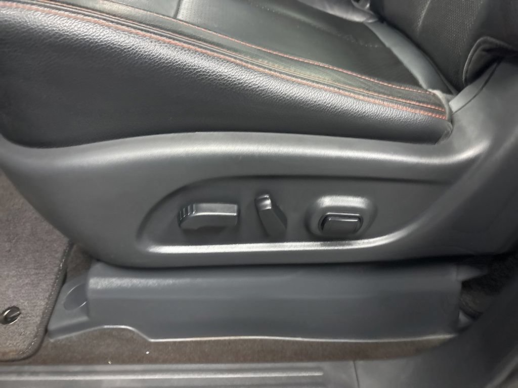 Used 2020 Nissan Titan PRO-4X w/ Pro-4x Convenience Package AWD/4WD image 27